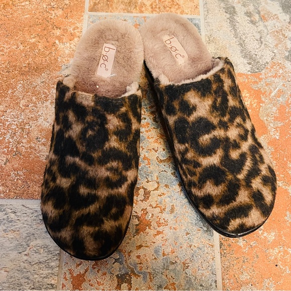 💋NWOB! Incredible BOC Fur & Leopard Print, Fur Lined Clogs! - Picture 2 of 12